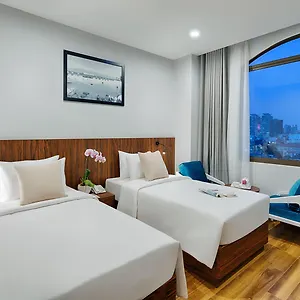 Hotel Happy Life Grand & Rooftop Skybar, Thành Pho Ho Chí Minh